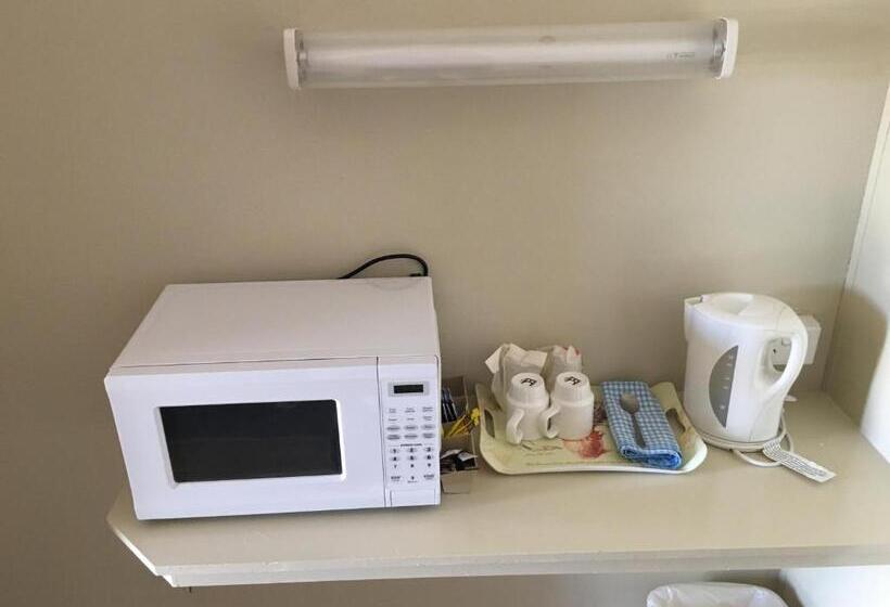 فندق على الطريق Plantation Park Motor Inn