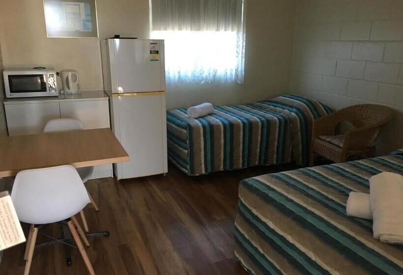 モーテル Plantation Park Motor Inn