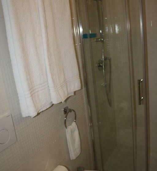 膳宿费 Affittacamere La Genzianella