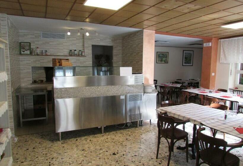 膳宿费 Affittacamere La Genzianella