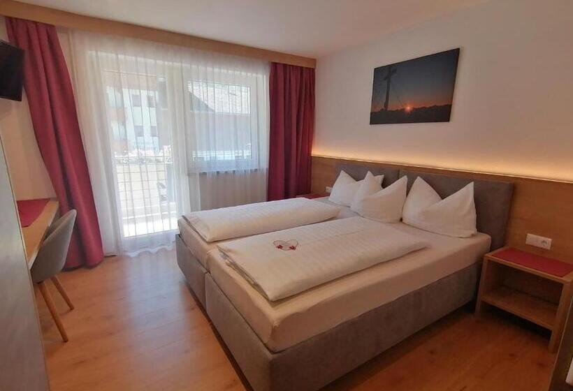 Пансион Gästehaus Holaus