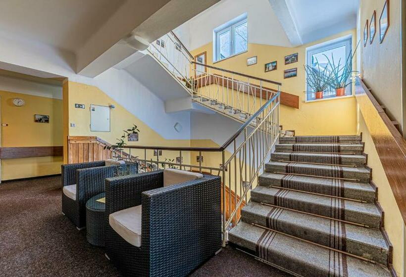 膳宿费 Penzión Poľana