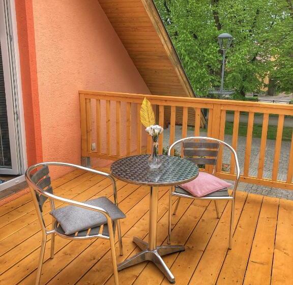 膳宿费 Penzión Pod Zámkom