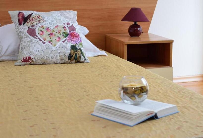 بنسيون Villa Diana