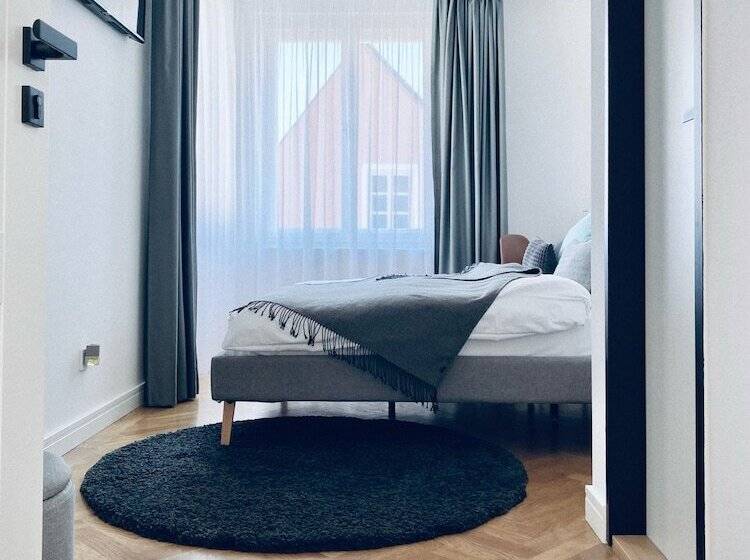 Pension Mono   Adults Only