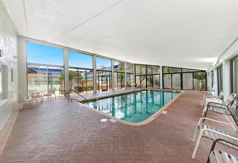 Seaside Beach & Racquet 5614