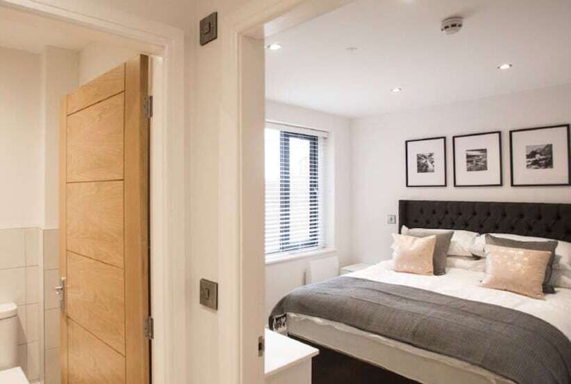 The Stables, Chester Luxury Apartments By Polkastays