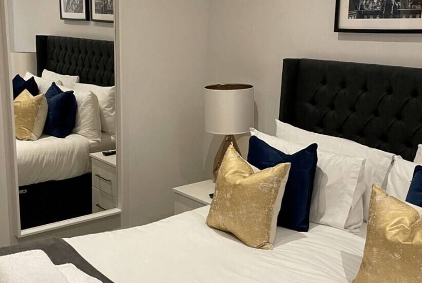 The Stables, Chester Luxury Apartments By Polkastays