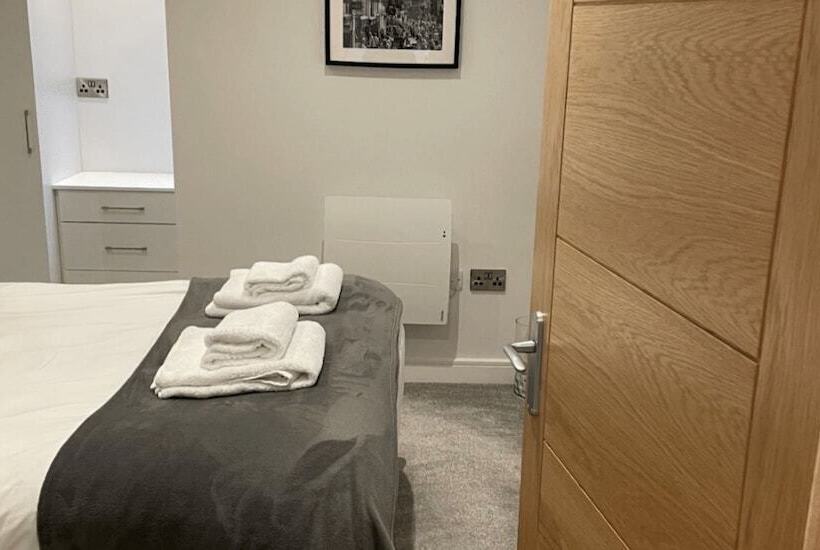 The Stables, Chester Luxury Apartments By Polkastays