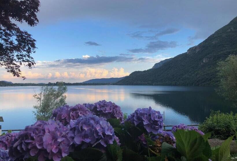 הוסטל Casa Della Capra