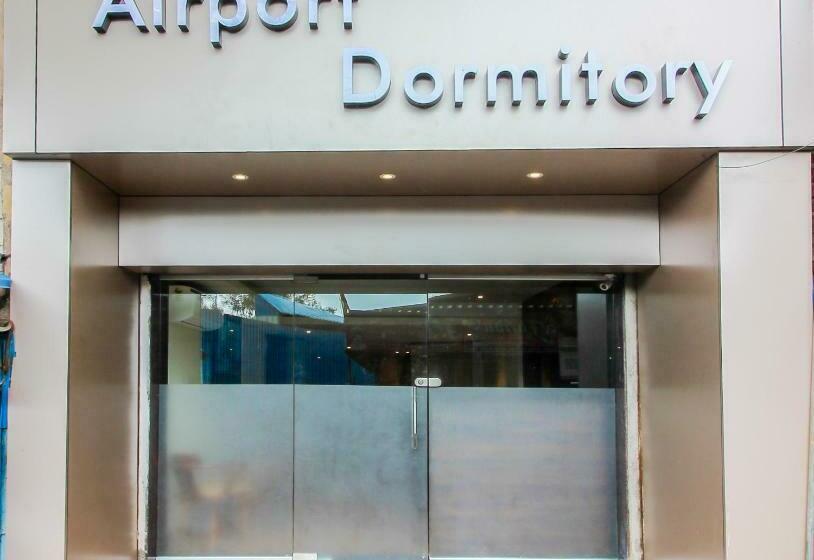 Albergue Hygeinic Airport Dormitory Near By Bom