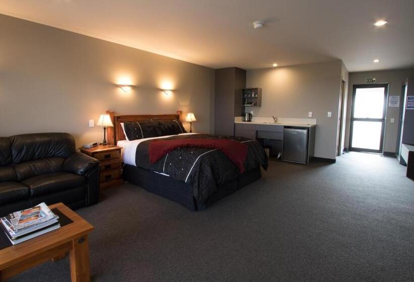 هاستل Stations Inn