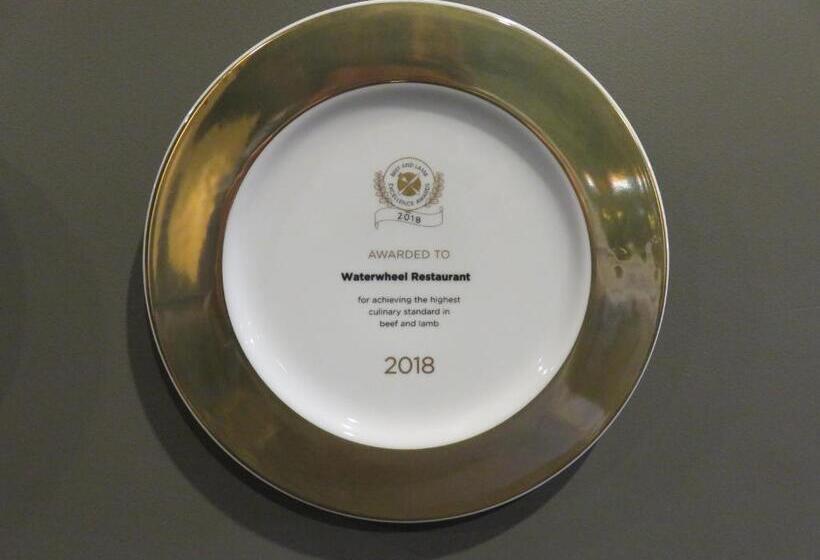 هاستل Stations Inn