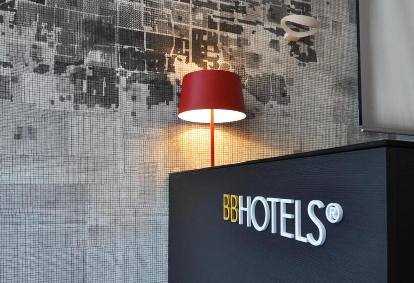 Bb Hotels Aparthotel Isola