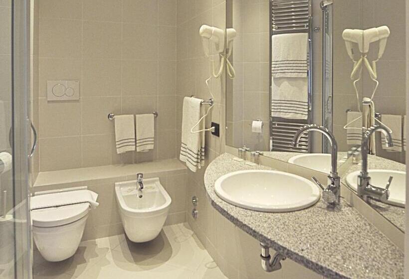 Bb Hotels Aparthotel Isola