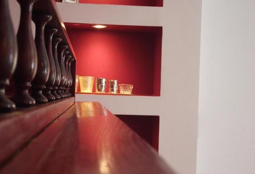B&b La Casa Di Atena E Artemide