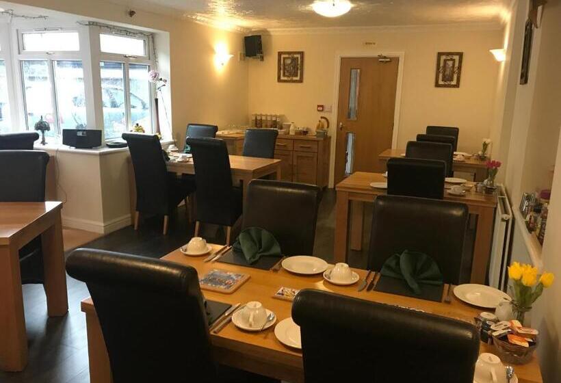 צימר Bron Menai Guest House