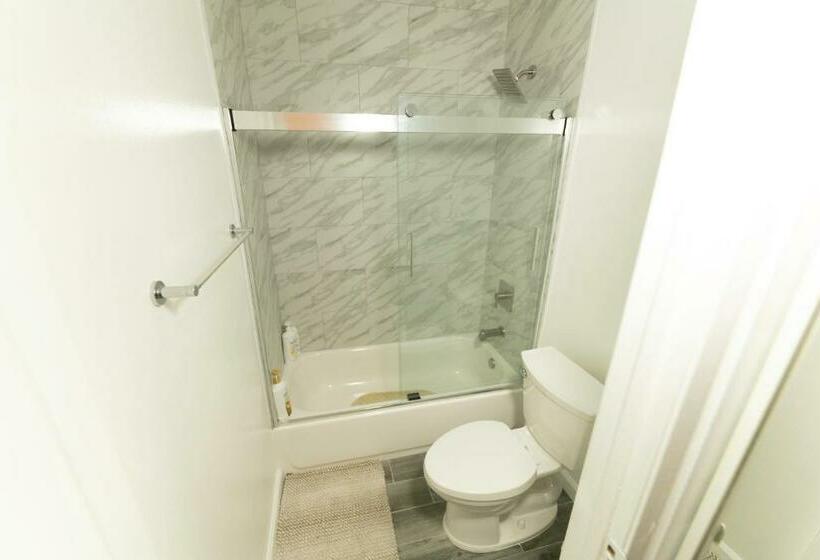 مبيت وإفطار Cozy Hollywood Get Away