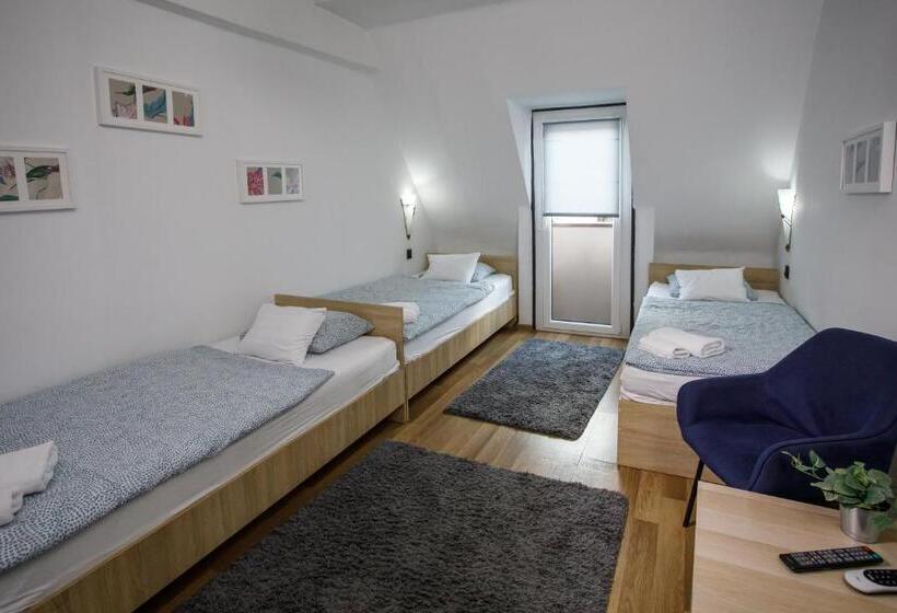 민박 árnyas Panzió Gödöllő