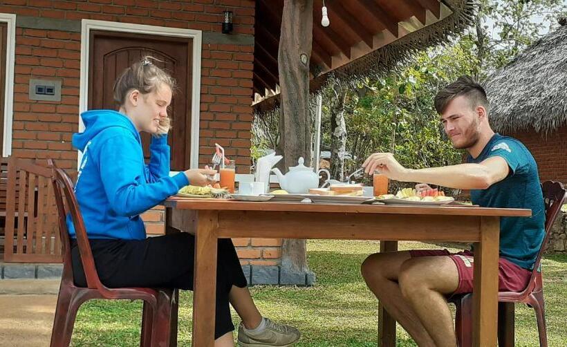 민박 Sigiriya Nature Resort