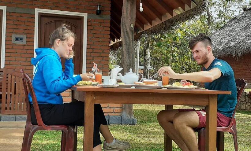 ベッドアンドブレックファースト Sigiriya Nature Resort