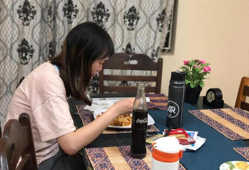 민박 Wakawaka House