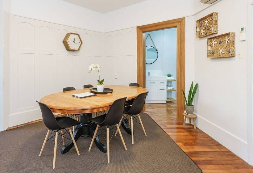 Esplanade Apartments