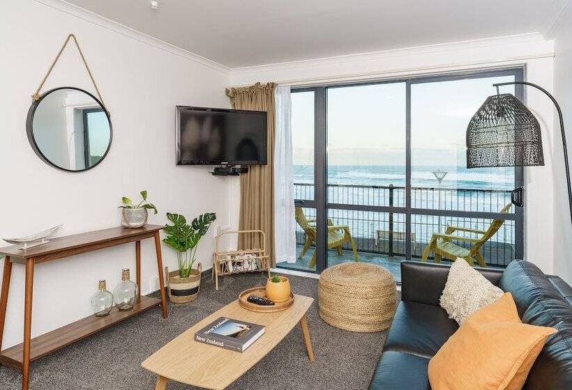 Esplanade Apartments