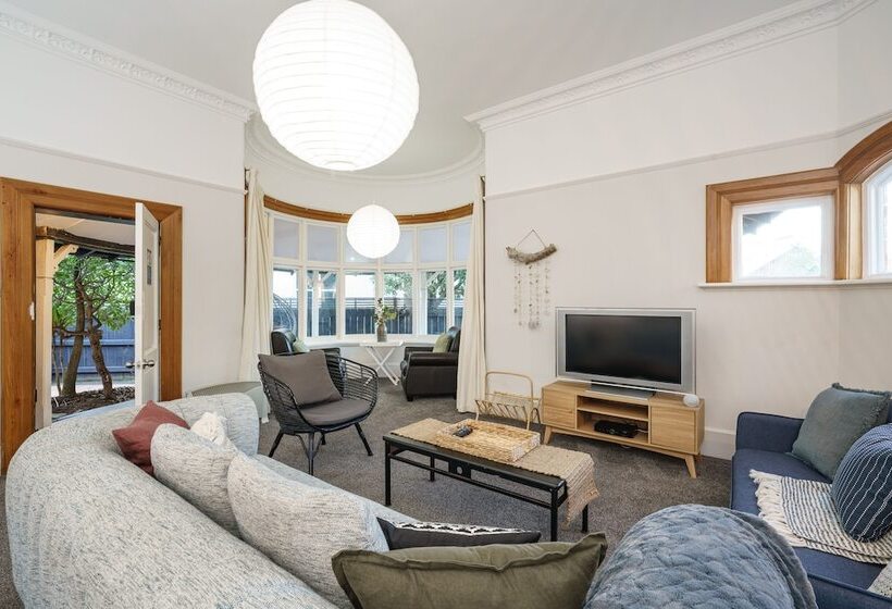 Esplanade Apartments