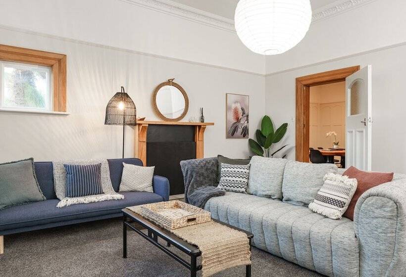 Esplanade Apartments