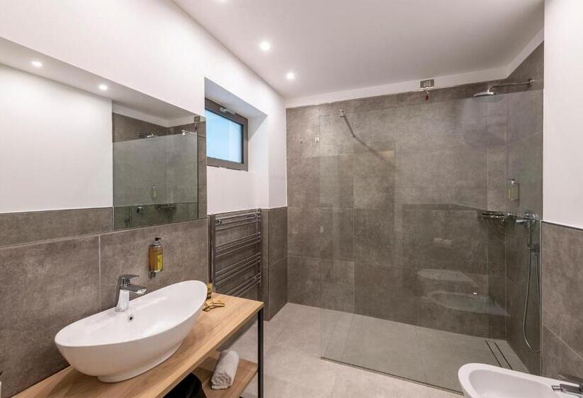 Evo Suites Apartments