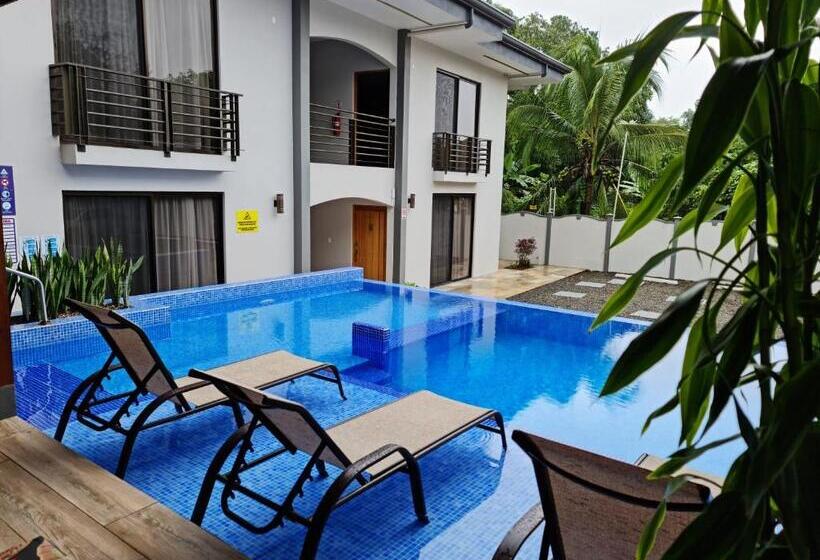 هتل Ballena Paradise Aparta