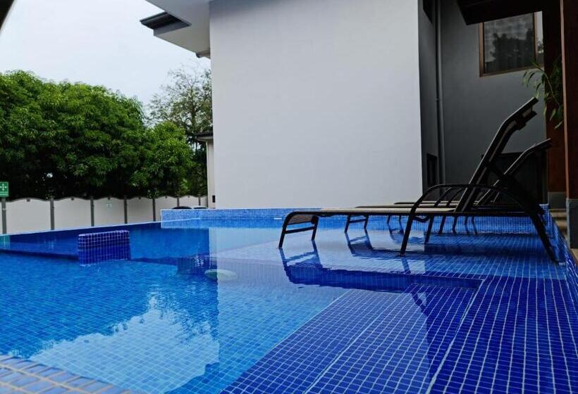 فندق Ballena Paradise Aparta