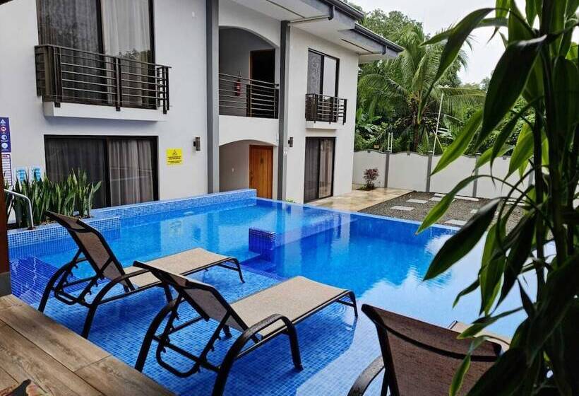 فندق Ballena Paradise Aparta