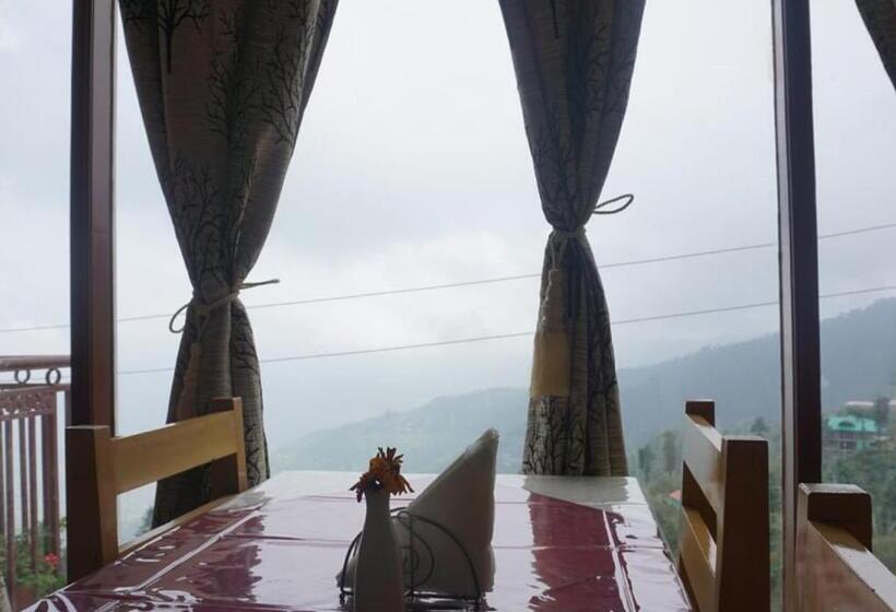 هتل Ditto Room Kufri Ashray