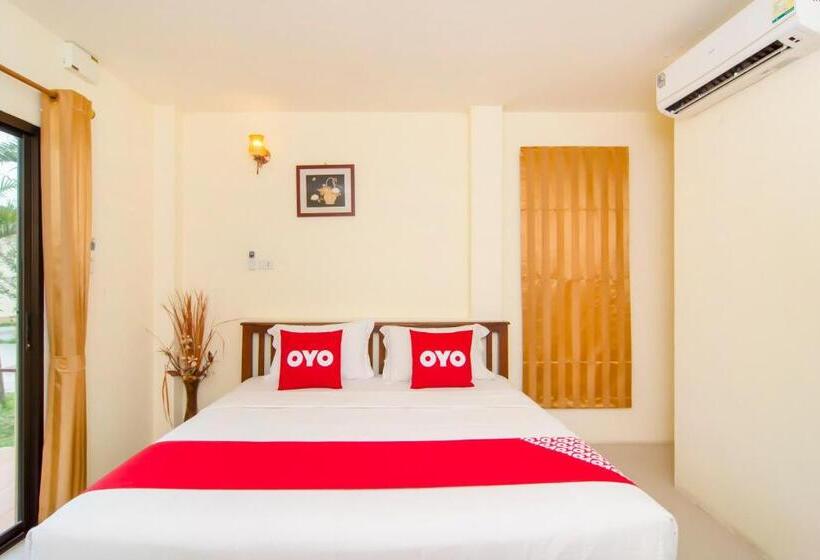 בית מלון כפרי Oyo 607 Nawang Resort