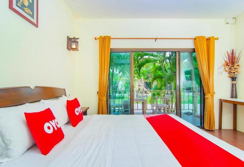 בית מלון כפרי Oyo 607 Nawang Resort