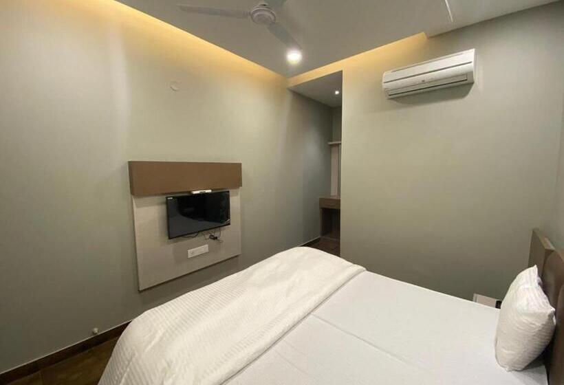 ホテル The Retro Regency