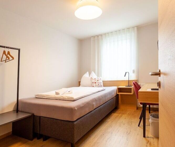 فندق Garni Traube