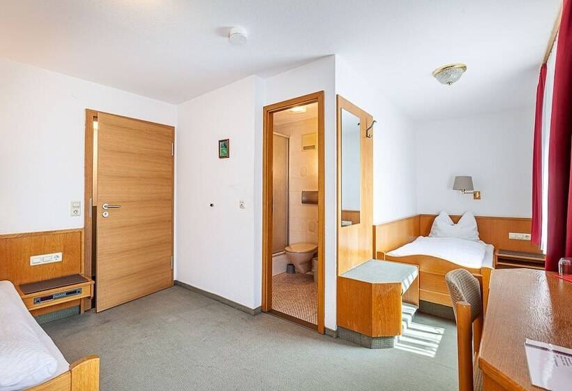 فندق Garni Traube