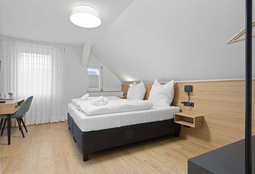 فندق Garni Traube