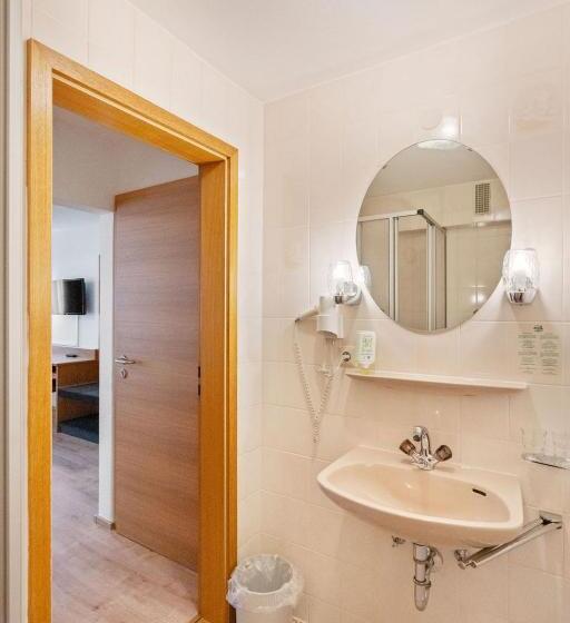 فندق Garni Traube