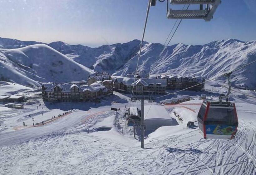 New Gudauri Loft 2 Mountain Harmony, Quiet & Cosy Place Next To Main Lift