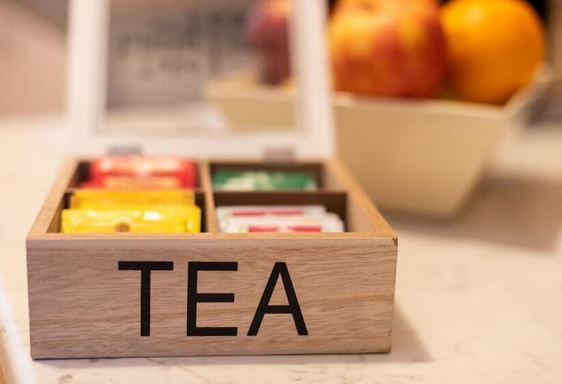 פנסיון Aurelia Home Guest House