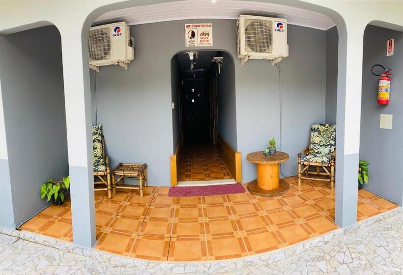 بنسيون Chalés Do Parque Hospedagem