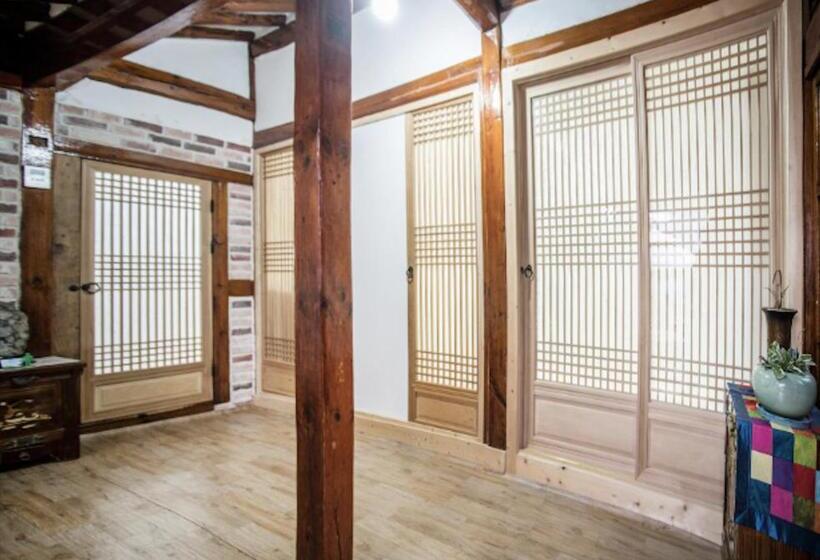 بنسيون Hanok Story Guesthouse