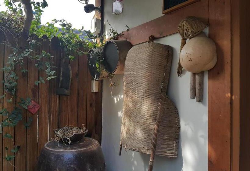 بنسيون Hanok Story Guesthouse