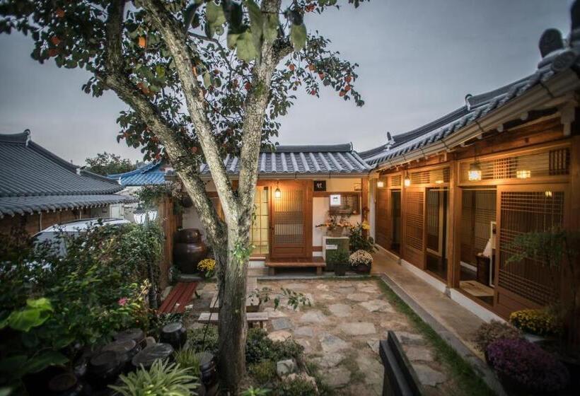 بنسيون Hanok Story Guesthouse