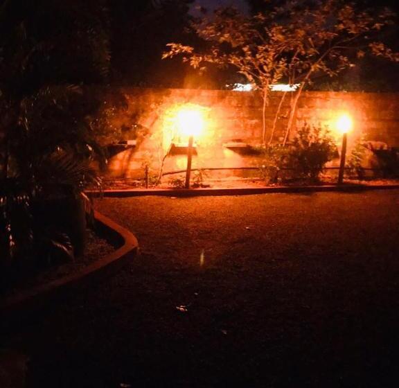 بنسيون Mirissa Niraj Guest