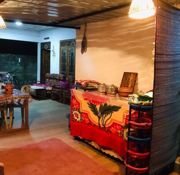 بنسيون Mirissa Niraj Guest